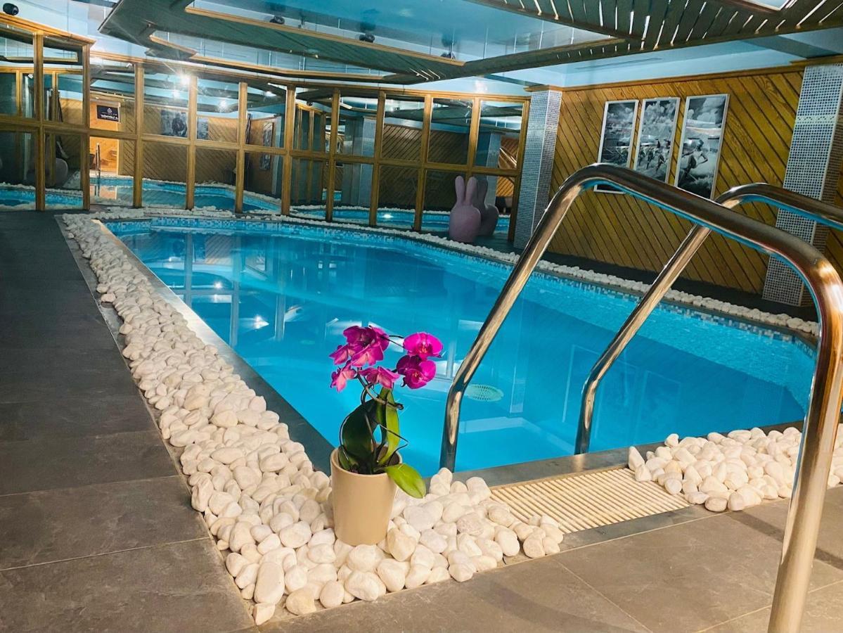 Hotel Le Labrador 1971 Les Gets Eksteriør billede